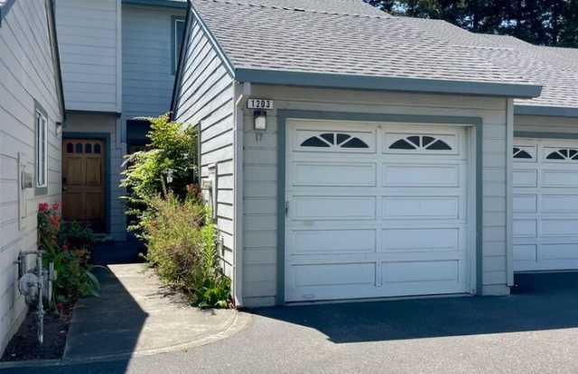 1203 Eardley Avenue photos photos