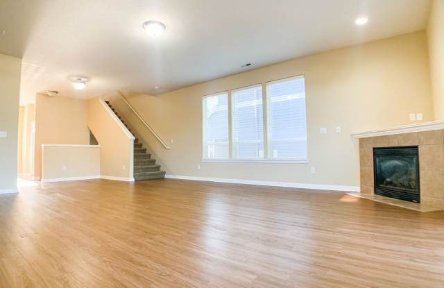 2114 Charlie Court Gallery 3
