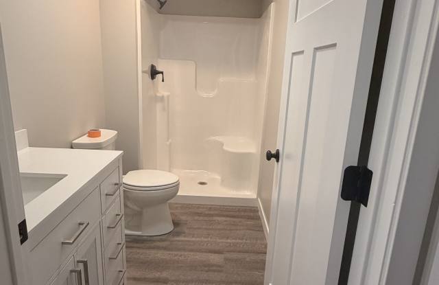 216 Wilcox Parkway - 5 Gallery 3