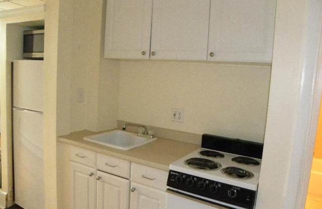 Nice studio in prime BU location photos photos