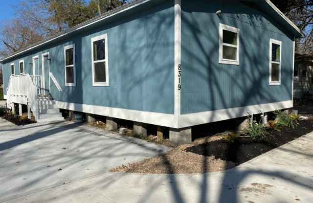8319 Peachtree St A - 8319 Peachtree Street, Houston, TX 77016