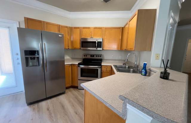 Prime Orlando Rental – Minutes from Disney & Shopping Gallery 3