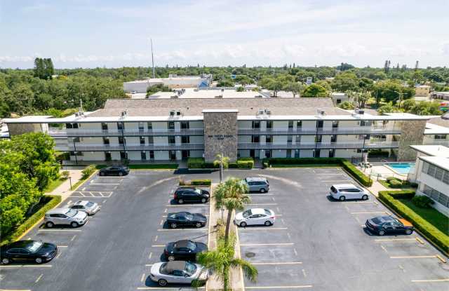 2 Bedroom / 2 Bath Condo - 6100 12th Street South, St. Petersburg, FL 33705
