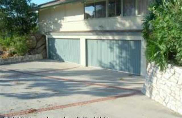 343 Corona Drive Gallery 4