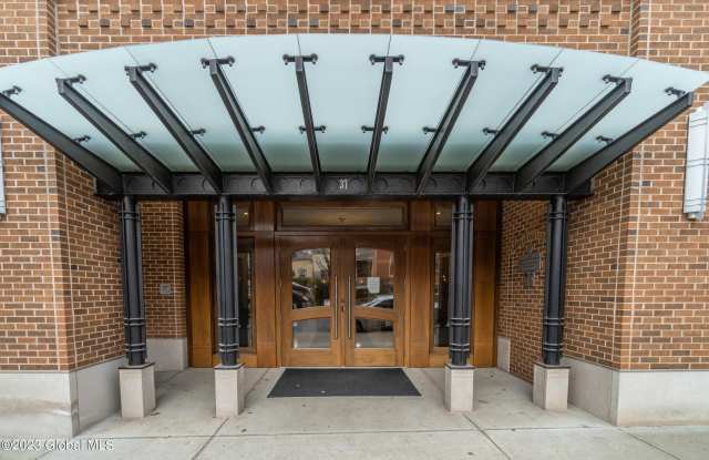 37 Henry Street unit: Apt 401 photos photos