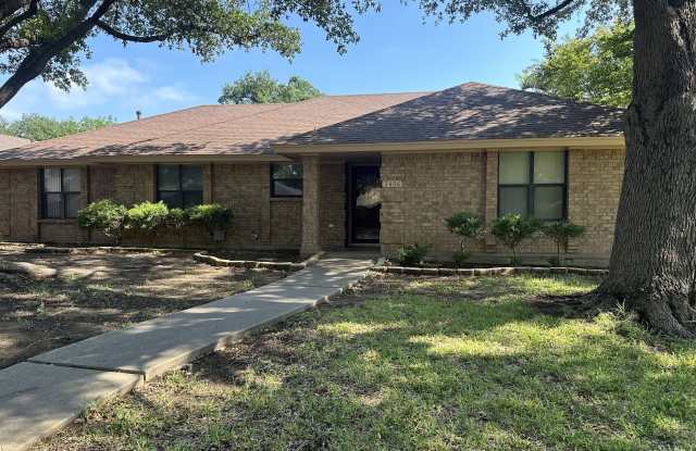 3426 Cedarhill Drive photos photos