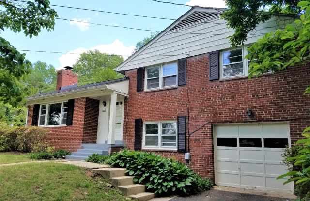 1323 MAYFLOWER DRIVE Gallery 2