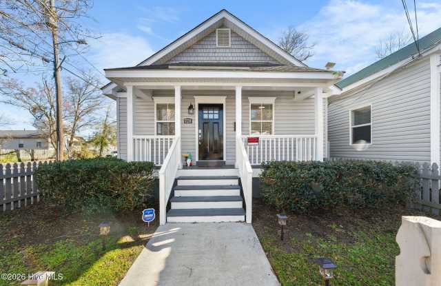 720 Queen Street photos photos