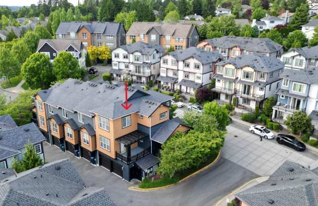 Spacious 3BR/3.5BA Townhome in Desirable Education Hill – Prime Redmond Location! photos photos
