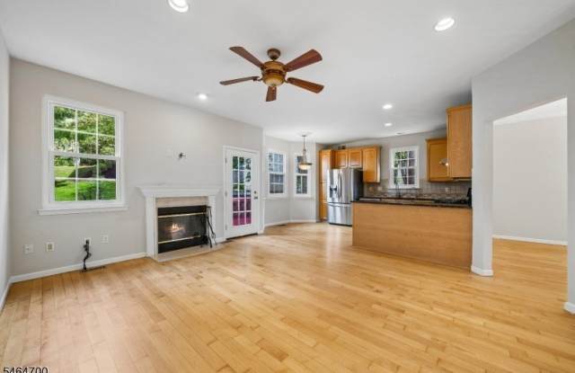 4 Revere Dr Gallery 4