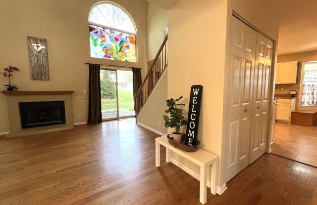 812 Canterbury Lane Gallery 2