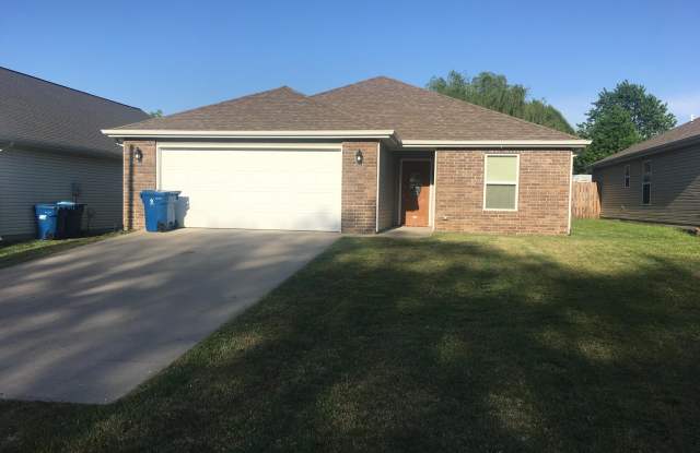 211 N Adams Avenue photos photos