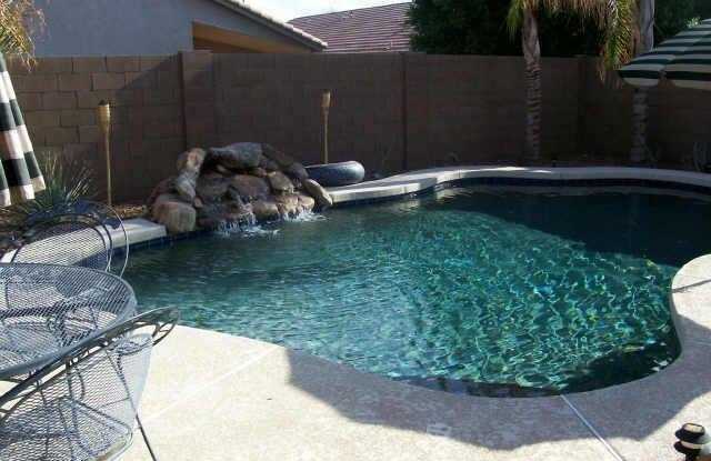 893 W STRAFORD Avenue photos photos