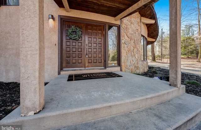 1157 BARBARA DRIVE Gallery 2