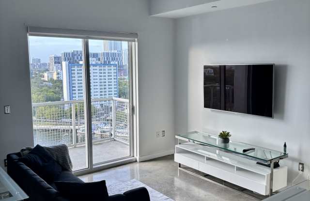 10 Southwest South River Drive Gallery 4