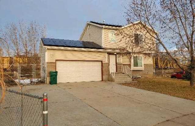 495 North 200 West - 495 North 200 West, Clearfield, UT 84015