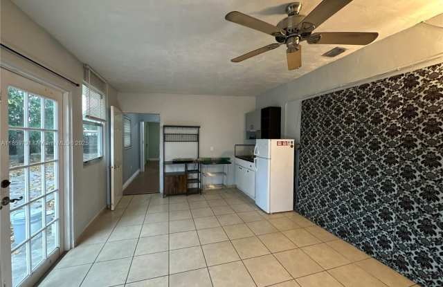 16901 NW 51st Pl photos photos