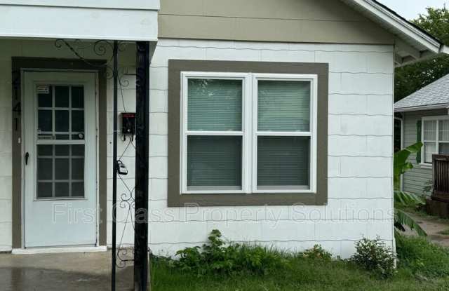 2141 NW 29th St photos photos
