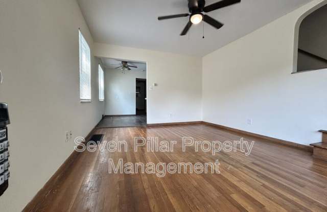 323 S Napoleon Ave Gallery 2