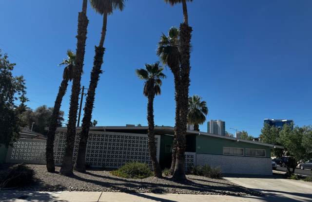 Mid-Century Home with Pool – Heart of Vegas photos photos