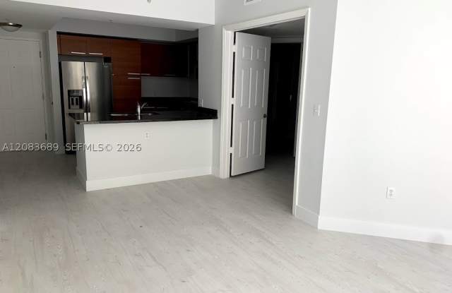 2030 S Douglas Rd Gallery 2