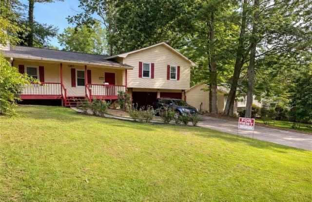 3820 Menloe Way photos photos