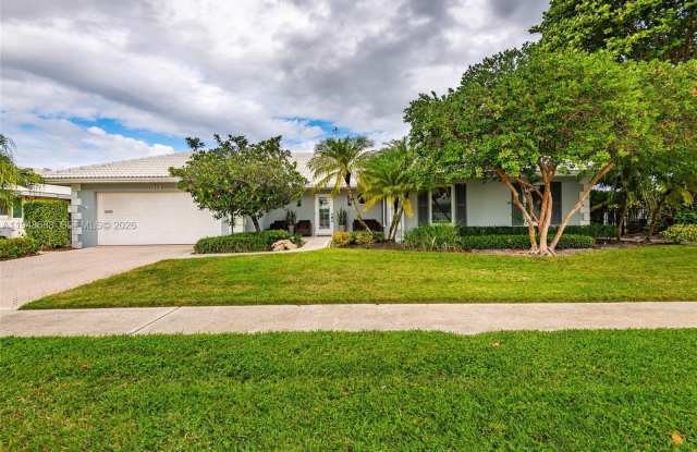 709 SW Elm Tree Ln photos photos