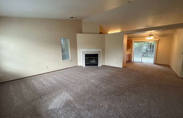 $500 MOVE IN SPECIAL OFF FIRST MONTHS RENT. Gallery 1