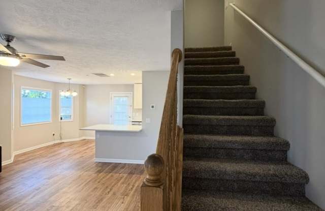 369 Knox Avenue Gallery 2