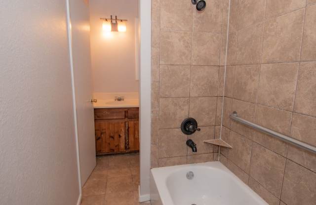 3400 Nashville- House photos photos