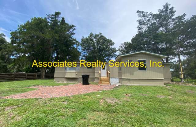 Rare find! 4 bed/3 bath House in Newberry, FL on one acre photos photos