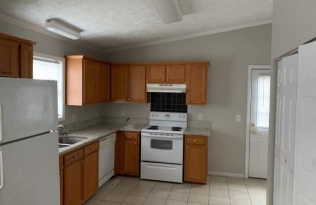 Lovely home in the Haymount Area - Available 9/15/2023 Gallery 4