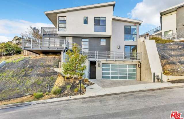 3861 W Point Dr photos photos