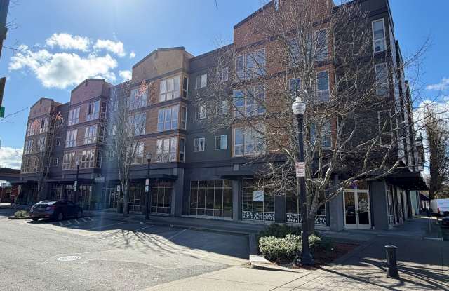 (863) The Jax 118 - 2 Bedroom / 1.5 Bathroom Gallery 3