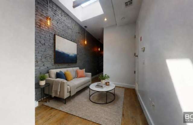 1381 Madison Street Gallery 1