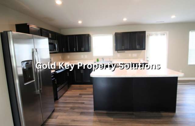 Beautiful 4BR Pendleton Home — 2-Car Garage + Bonus Room + Landscaping Included (NO SECTION 8) Gallery 3