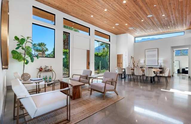 524 E Miraleste Court Gallery 3