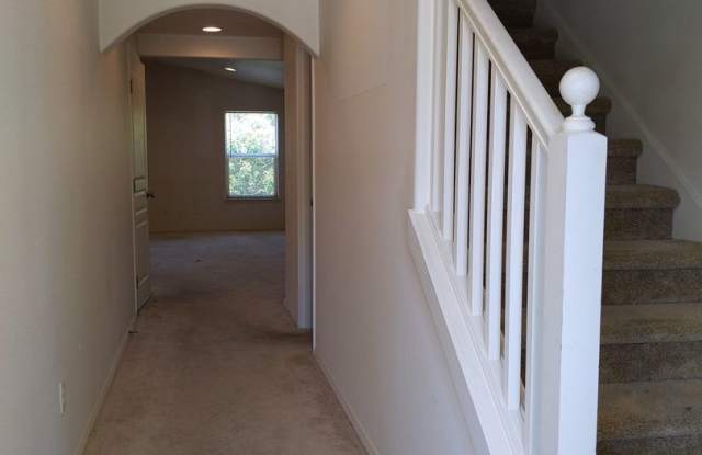 Lovely Home in the Bethel-Danebo Area Gallery 3