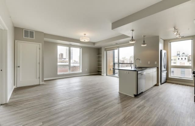 240 Chicago Avenue - 240 Chicago Ave, Minneapolis, MN 55415