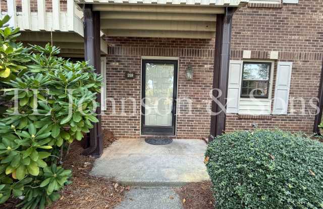 Spacious 2-Bedroom Condo with Bonus Room, Fireplace & Water Included! photos photos