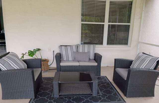 1637 Maximilian Dr Gallery 3