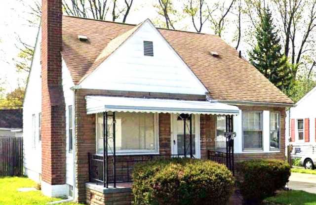 MOVE-IN READY BUNGALOW photos photos