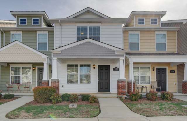 Charming Townhome Close to the Interstate ! photos photos