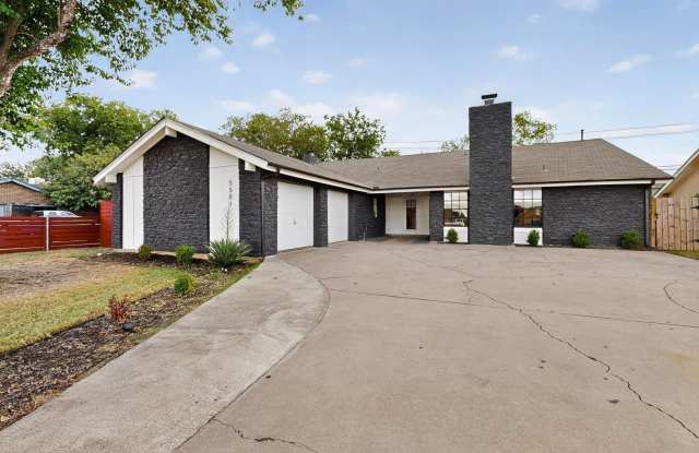 Updated 3 bedroom duplex near Greenbelt! Gallery 4
