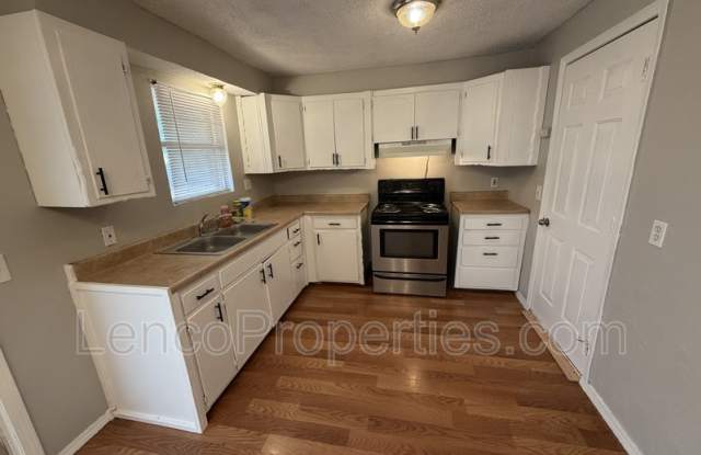 5221 Brookdale Dr. Gallery 1