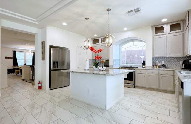 4Bdrm/2.5bath Single Family Home - Fully Furnished photos photos