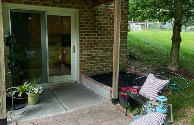 2435 WESTMINSTER DR #BASEMENT photos photos