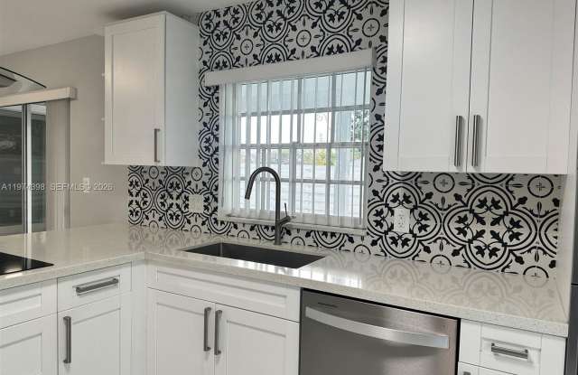 14024 SW 148th Lane 14024, Miami, FL 33186 photos photos