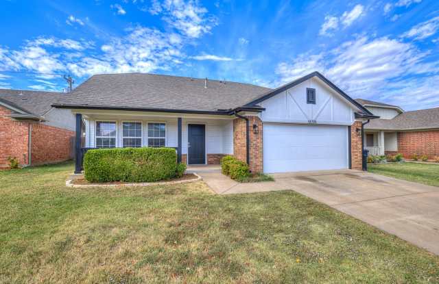 Beautiful remodeled home in Edmond + 4 bedrooms + 2 bathrooms + Valencia Neighborhood photos photos