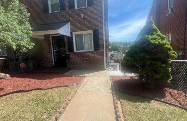 737 HILLTOP TERRACE SE - 737 Hilltop Terrace Southeast, Washington, DC 20019